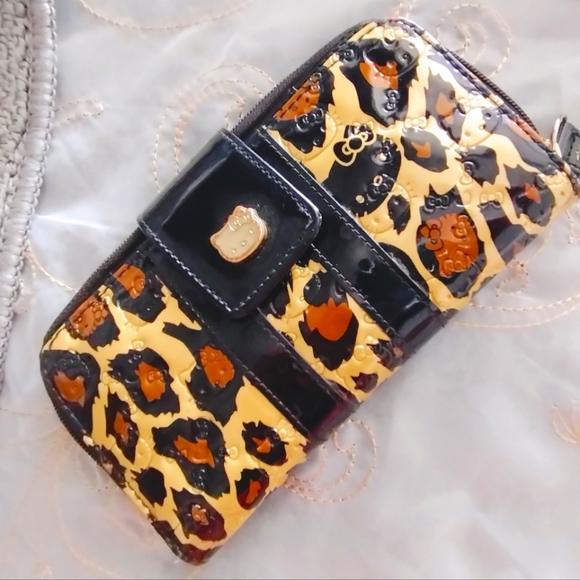 Leopard print Hello Kitty bowler bag w/matching leopard print  wallet,Loungefly - Picture 4 of 8